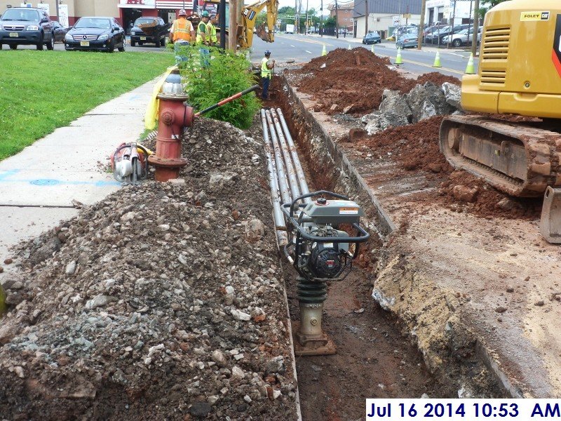 Installing the underground Tele-Data piping at Rahway Ave. in front of the New Court Building (800x600)